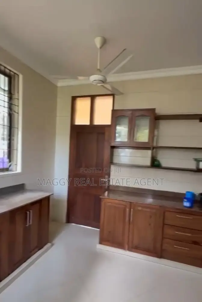 5bdrm House in Mbezi Beach for rent