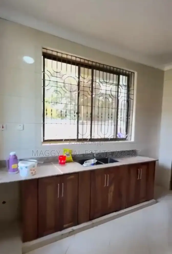 5bdrm House in Mbezi Beach for rent