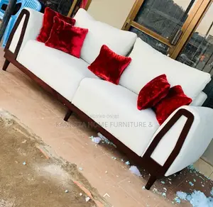 Modern Sofa Ya Watu Watatu Rangi Nyeupe