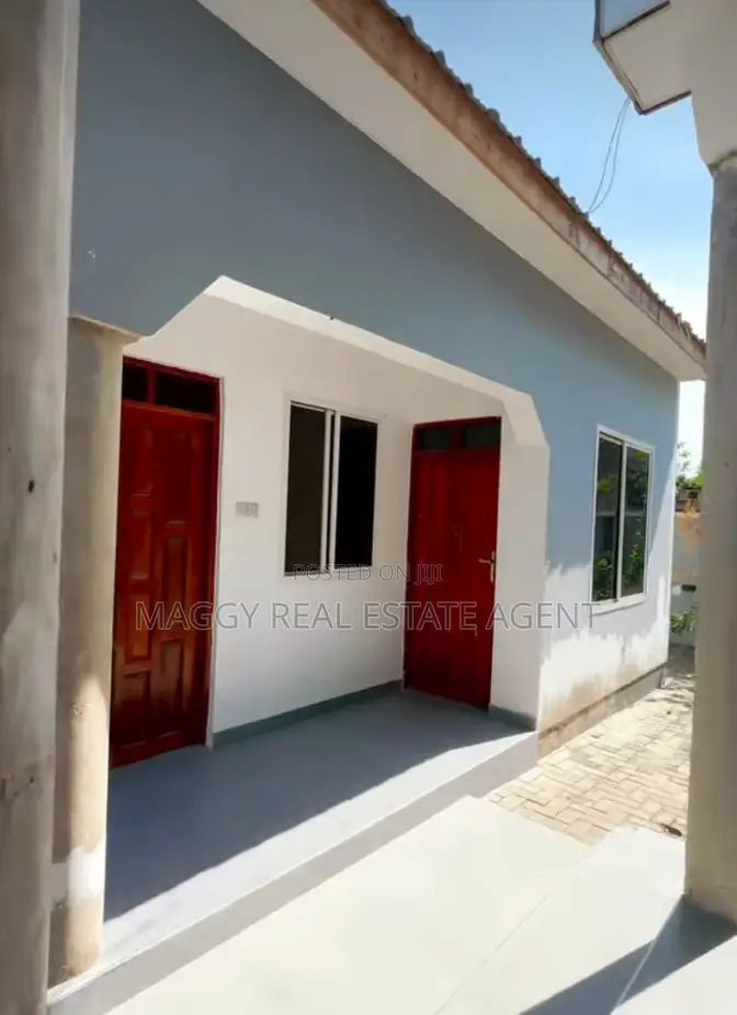 3bdrm House in Bunju Beach for rent