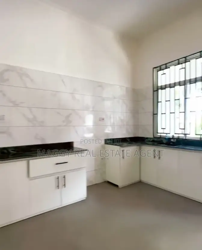 3bdrm House in Bunju Beach for rent