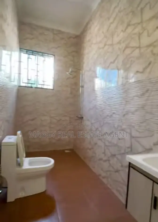 3bdrm House in Bunju Beach for rent