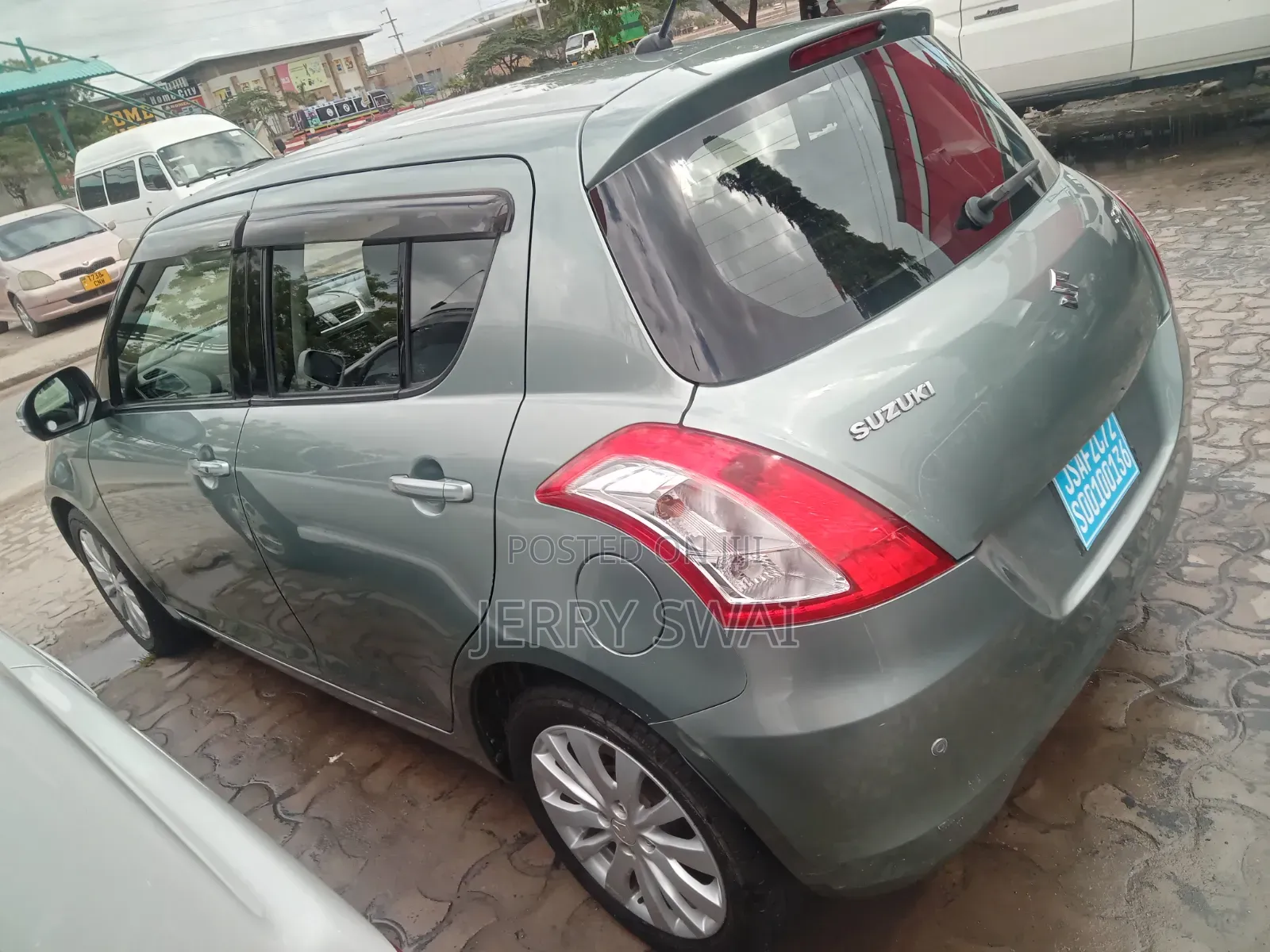 Suzuki Swift 2013 Green