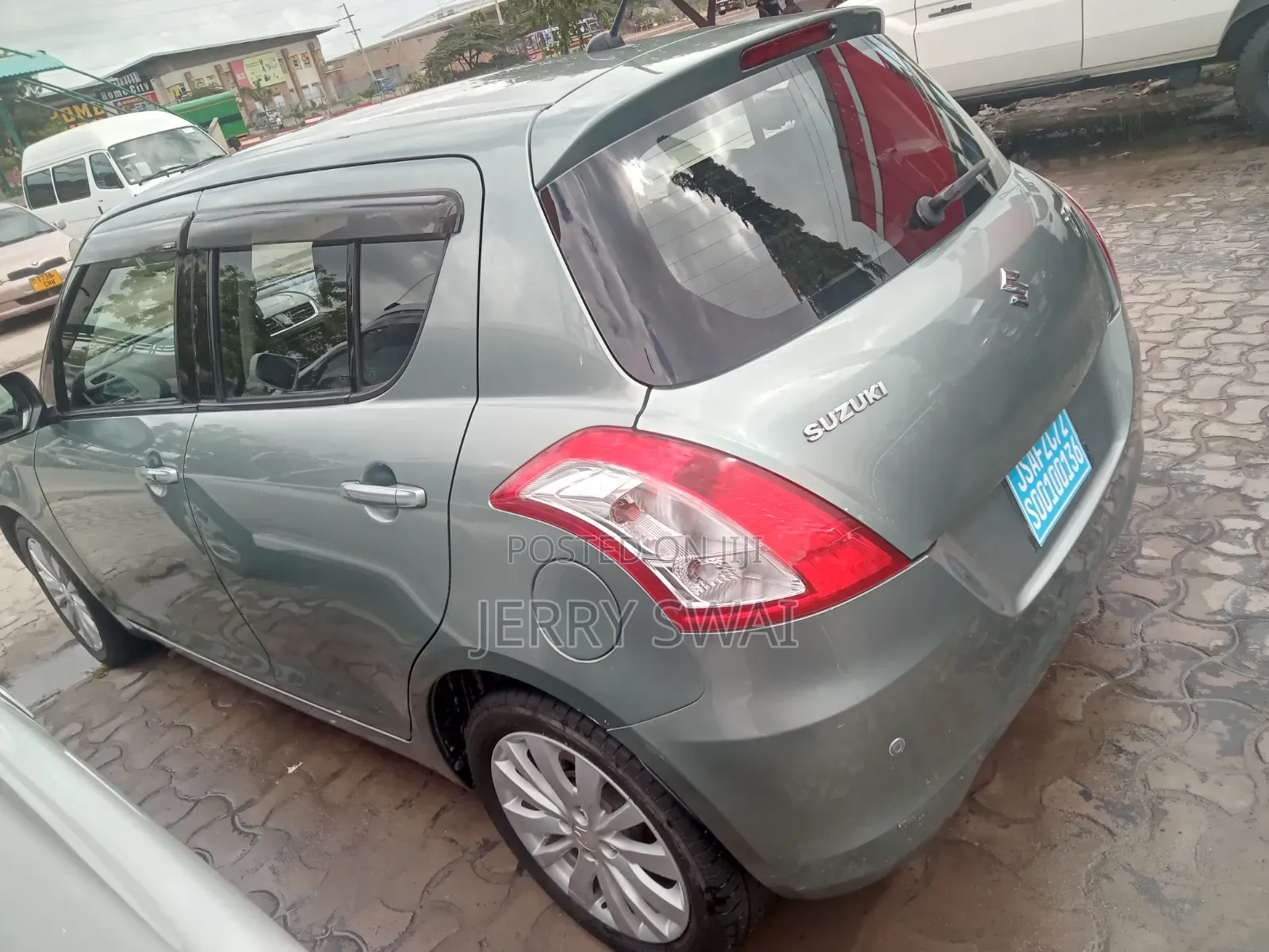 Suzuki Swift 2013 Green