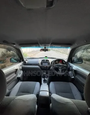 Toyota RAV4 2004 Silver