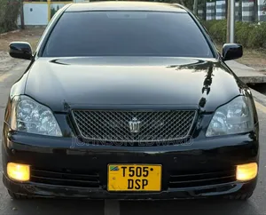 Toyota Crown 2004 Black