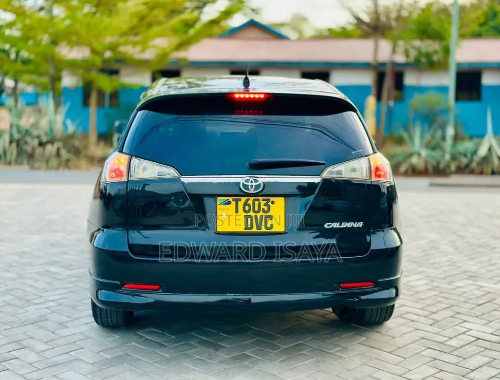 Toyota Caldina 2005 Black