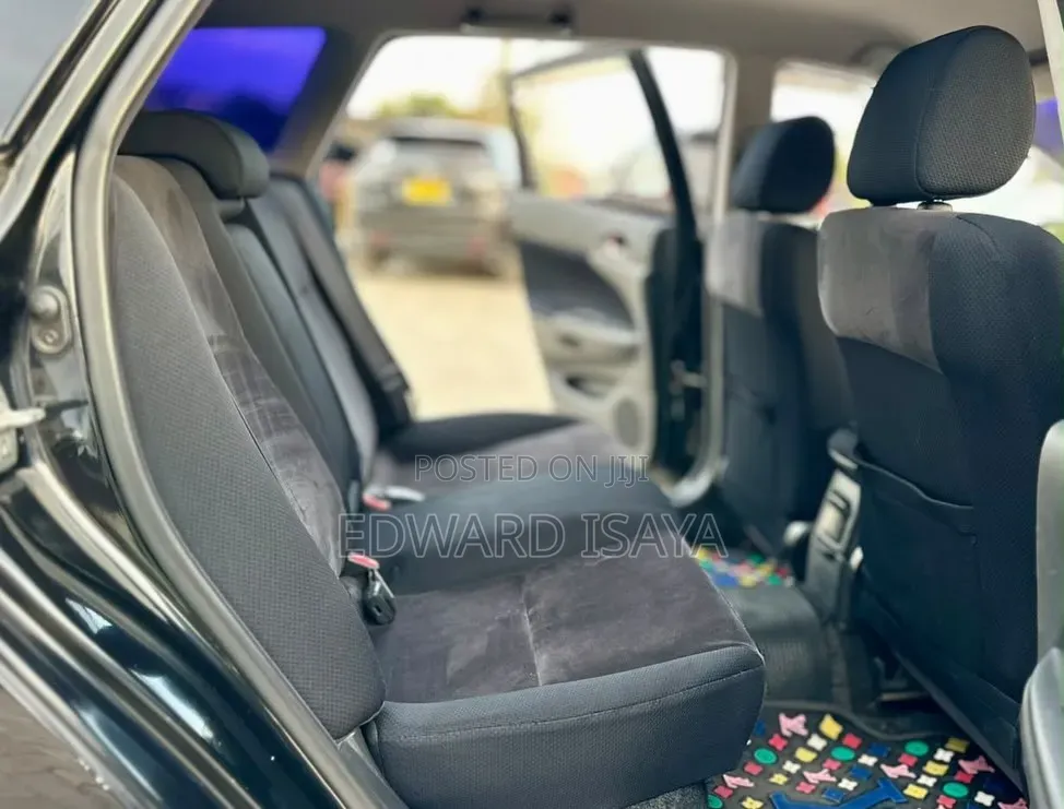 Toyota Caldina 2005 Black