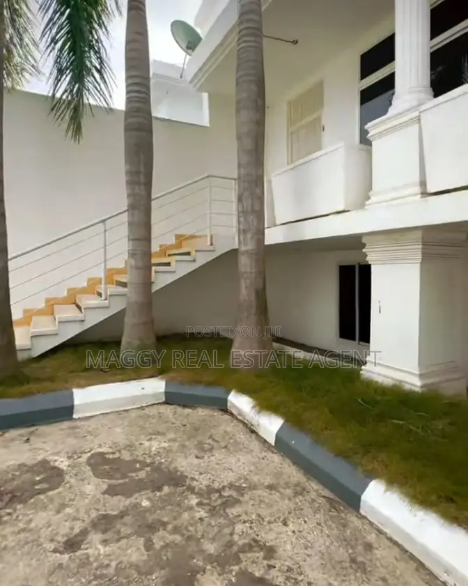 5bdrm House in Mbweni Mpiji for rent