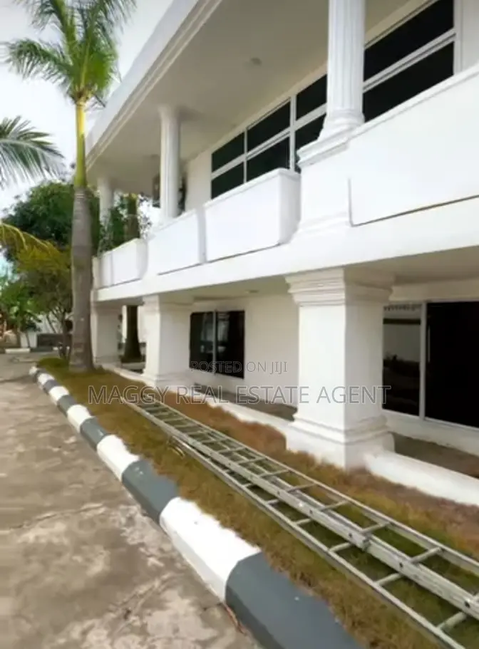 5bdrm House in Mbweni Mpiji for rent