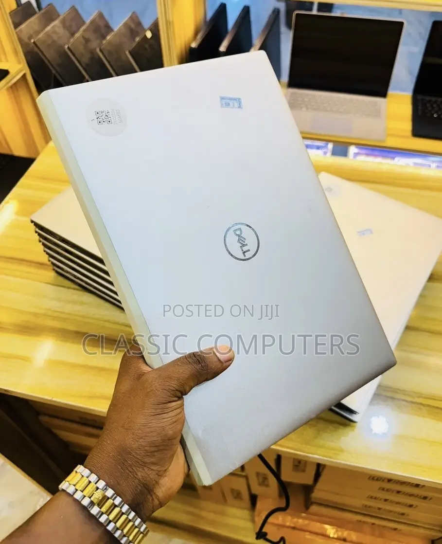 Laptop Dell Vostro 13 5300 8GB Intel Core i5 SSD 256GB