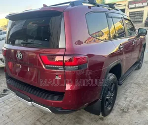 Toyota Land Cruiser 2024 Maroon