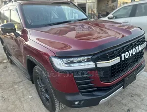 Toyota Land Cruiser 2024 Maroon