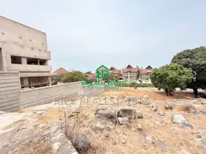 Kiwanja Kinauzwa Ilemela - Airport Mkabal Na Malaik Beach Resort Hotel