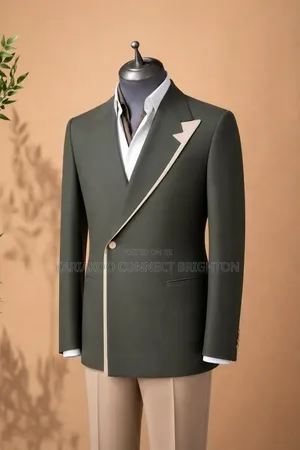 Olive Green & Beige Contrast Double-Breasted Three-Piece Suit
