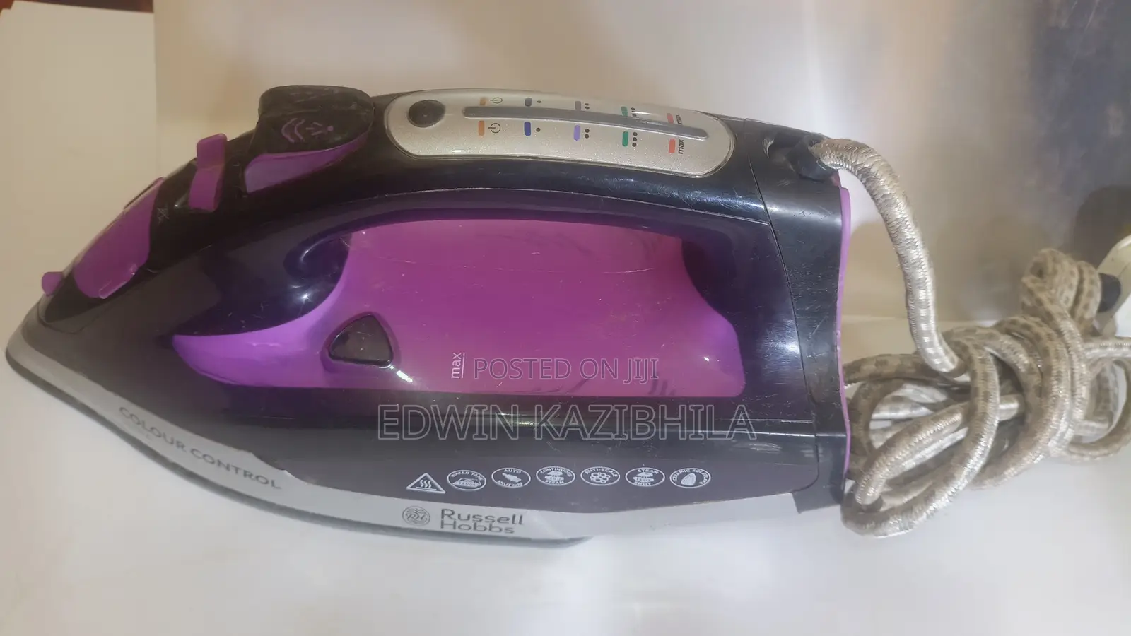 Russel Hobbs Steam Iron