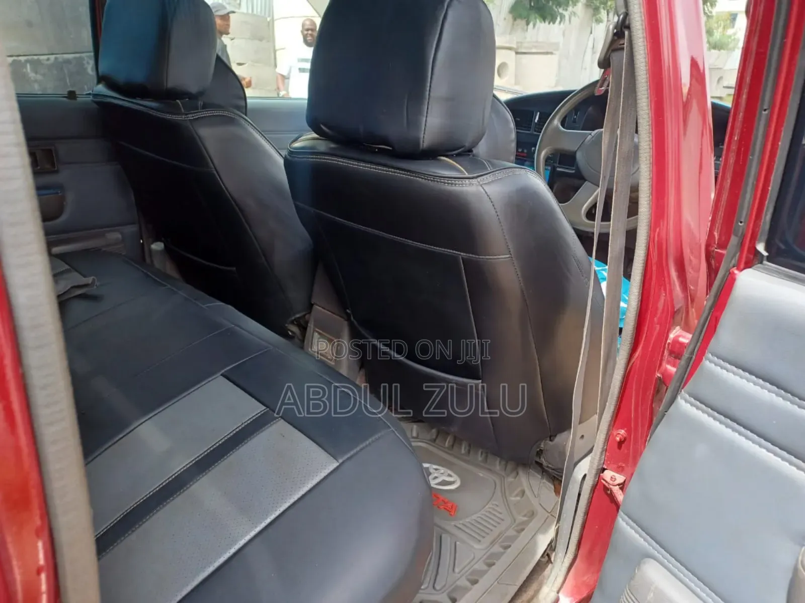 Toyota Hilux 1999 Red