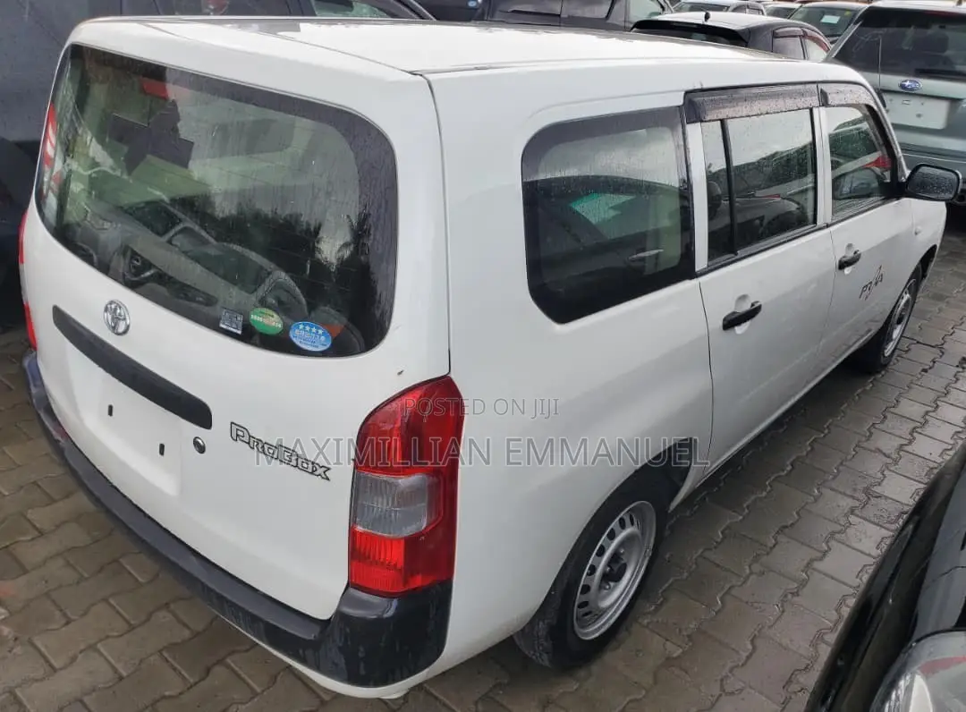 Toyota Probox 2006 White
