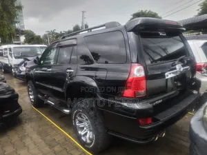 Toyota Hilux Surf 2006 Black