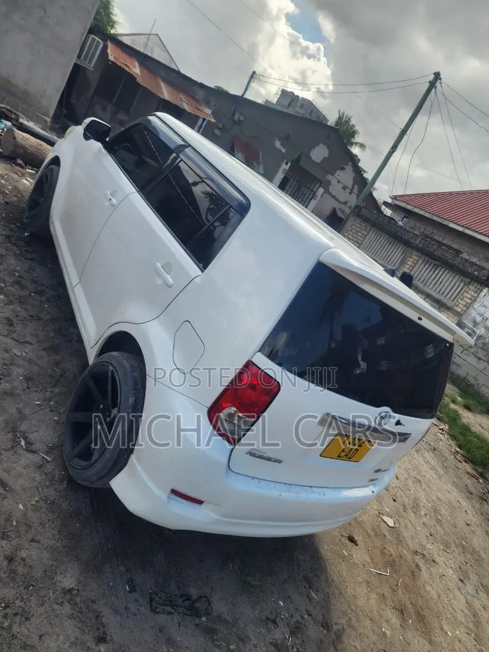 Toyota Corolla Rumion 2009 White