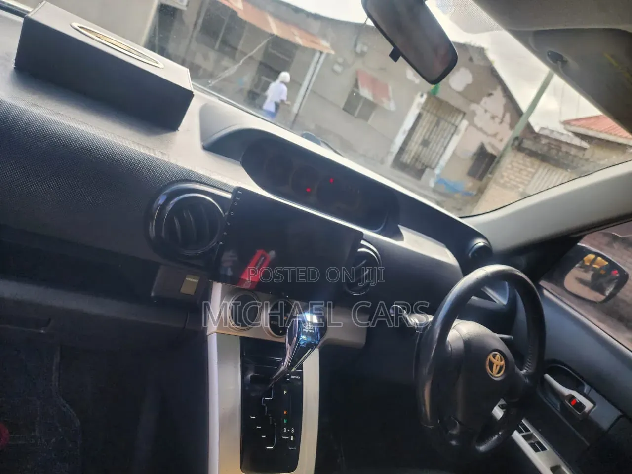 Toyota Corolla Rumion 2009 White