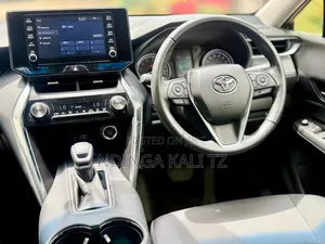 Toyota Harrier 2022 White