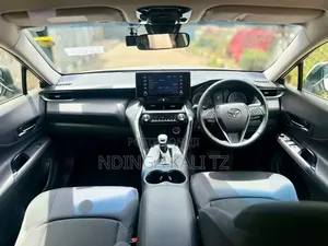 Toyota Harrier 2022 White