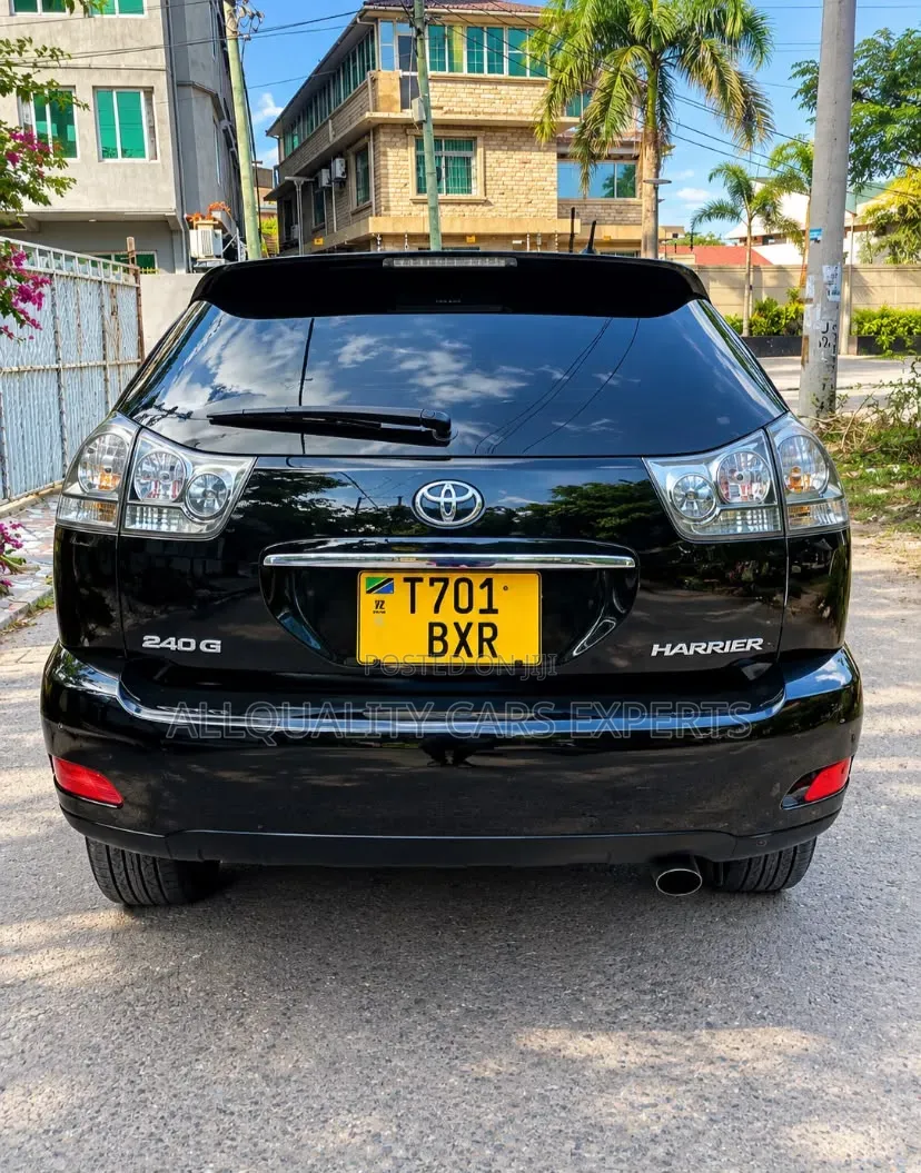 Toyota Harrier 2006 Black