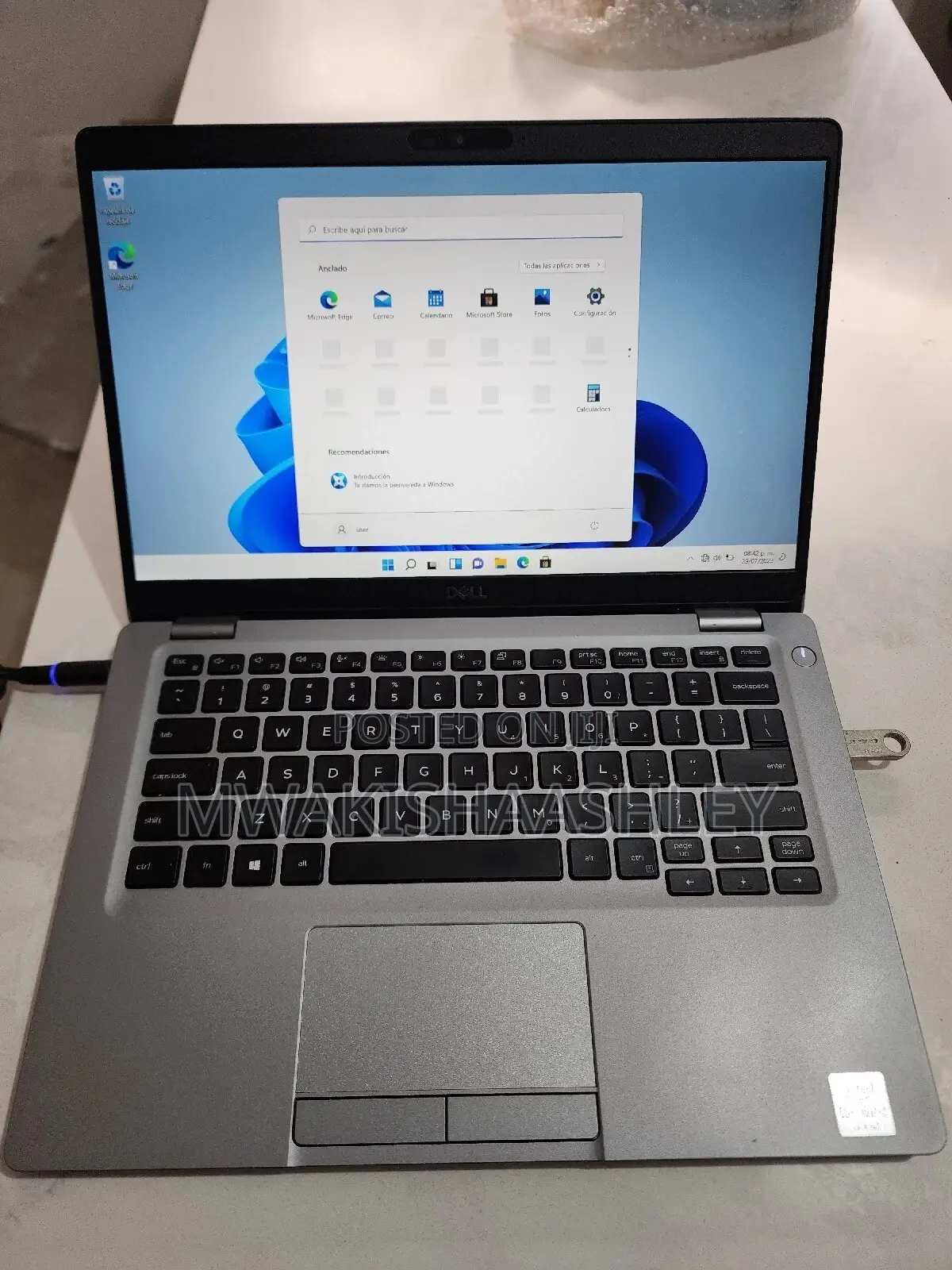 New Laptop Dell Latitude 5310 8GB Intel Core i3 SSD 256GB