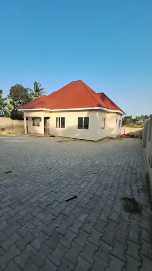 3bdrm House in Goba for sale