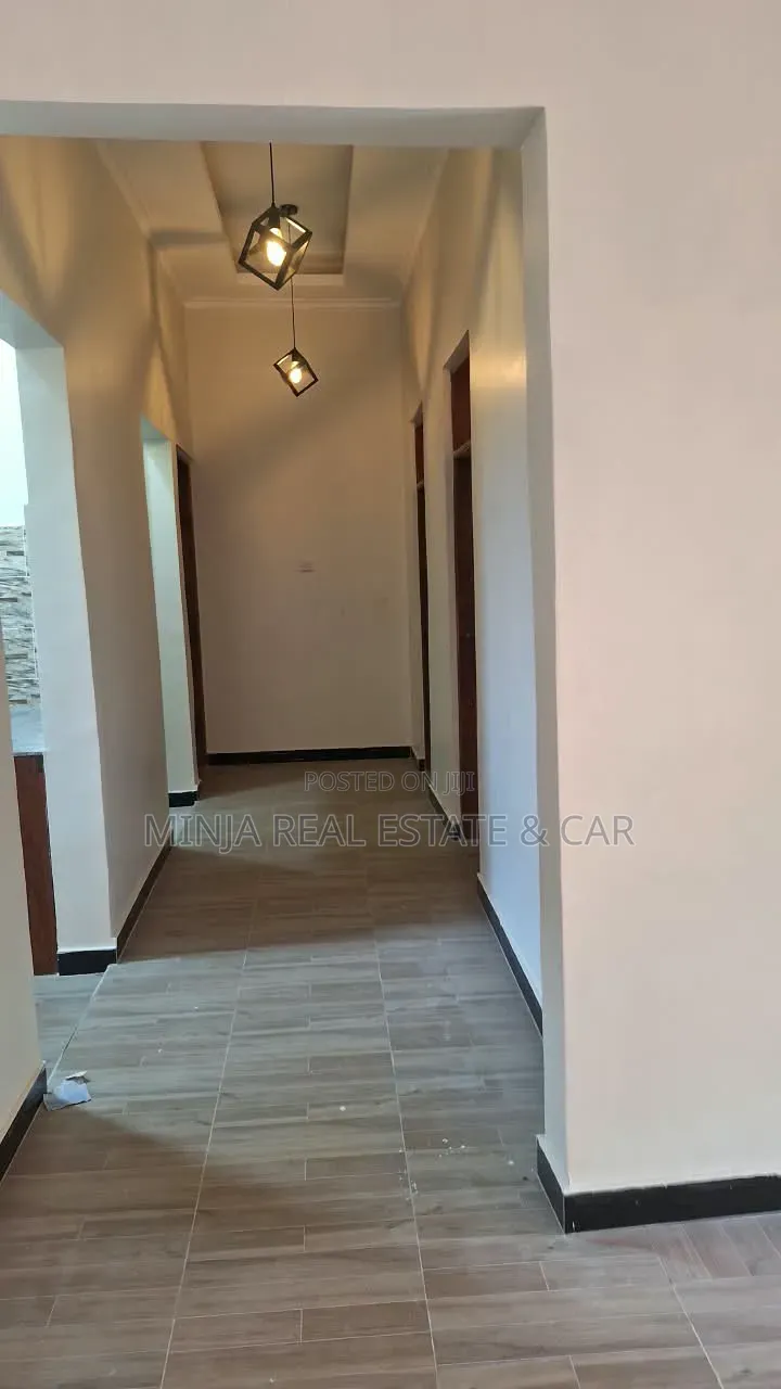 3bdrm House in Goba for sale
