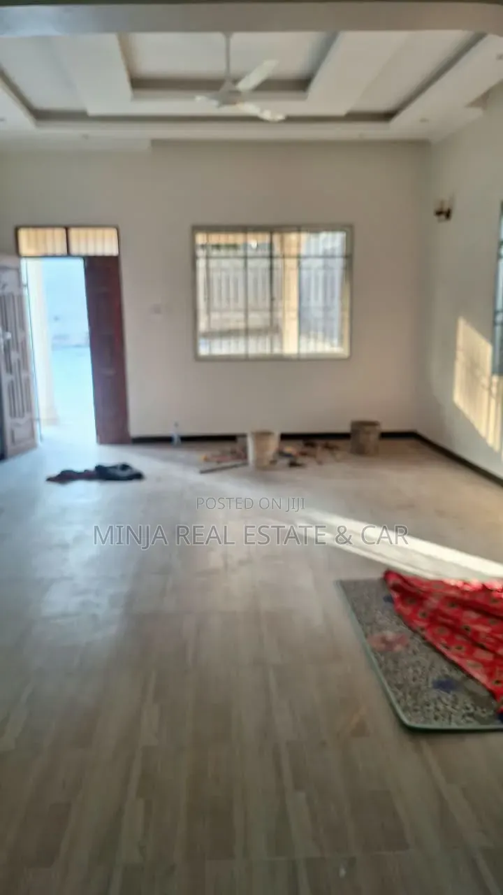 3bdrm House in Goba for sale