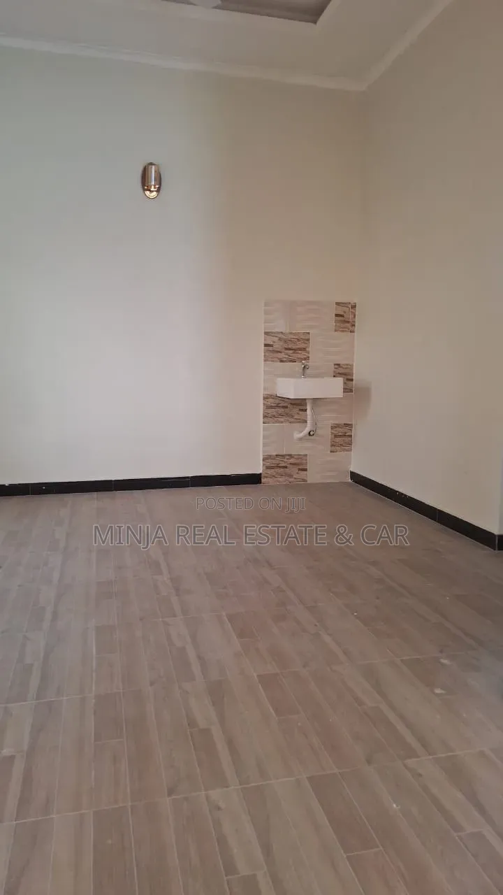 3bdrm House in Goba for sale