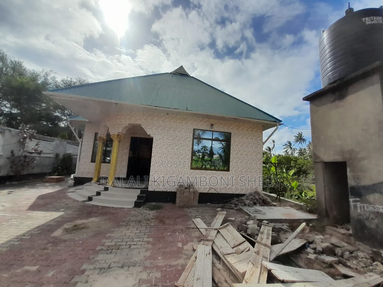 3bdrm House in Kigamboni Mwembe for sale