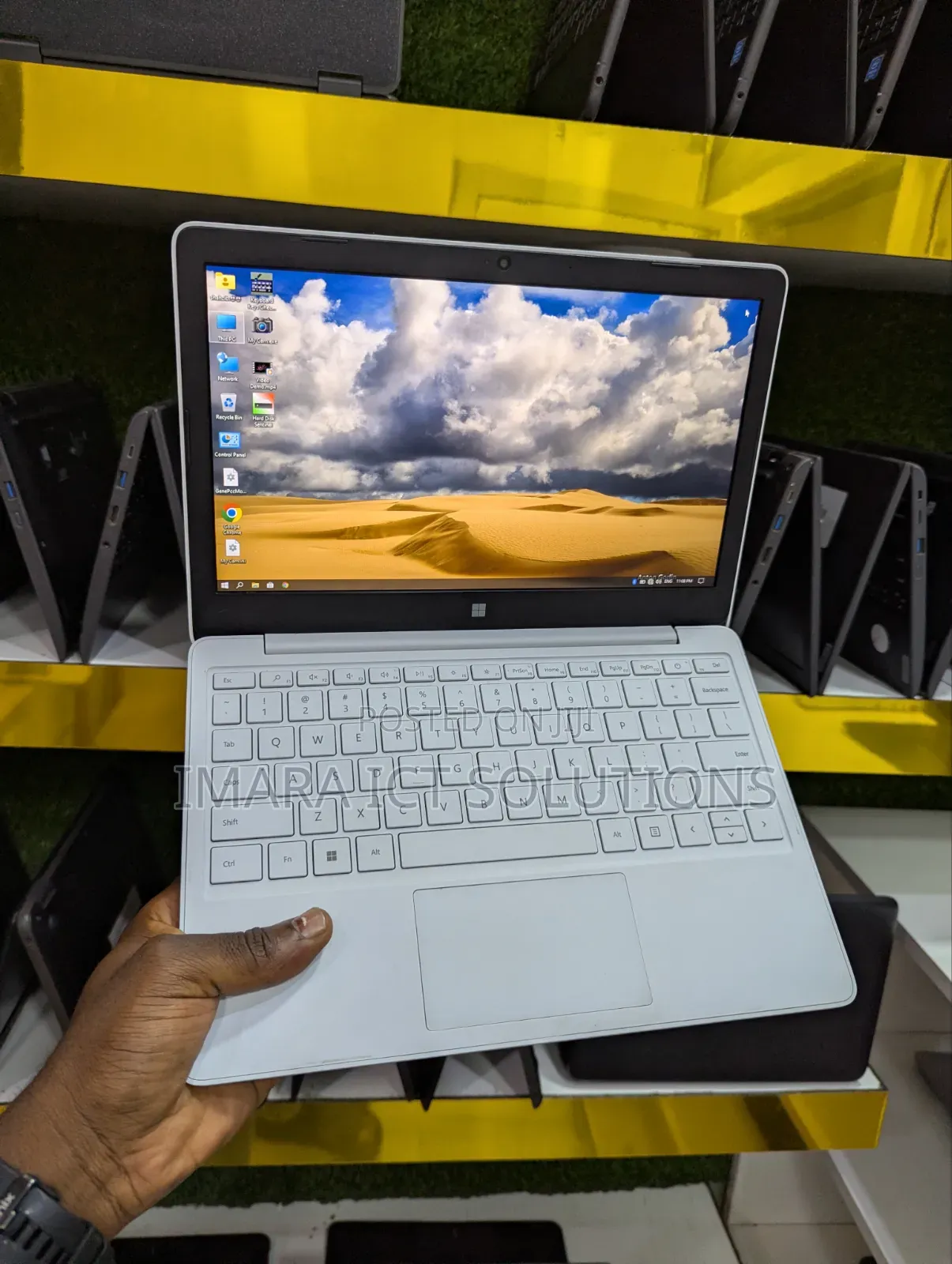 Laptop Microsoft Surface Laptop SE 8GB Intel SSD 128GB