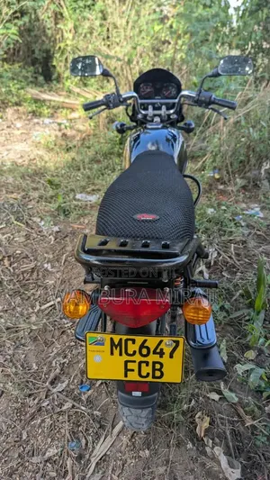 New Bajaj Boxer 125 2026 Black
