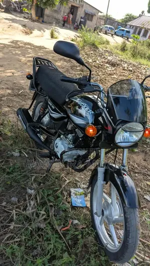 Bajaj Boxer 125 2026 Black