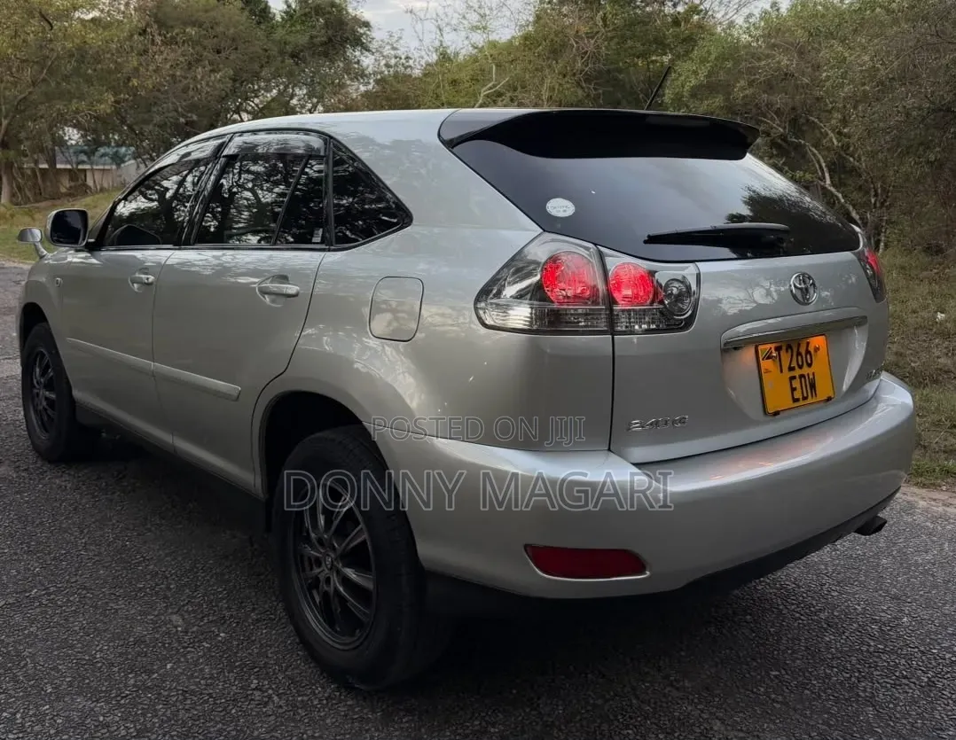 Toyota Harrier 2007 Silver