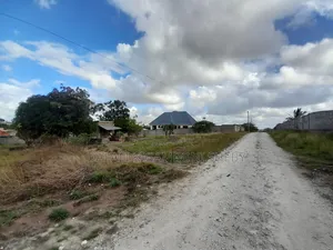 Kiwanja Kinauzwa Kigamboni Kibada Block 22