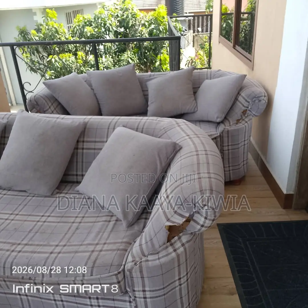 Sofa Set/Couch