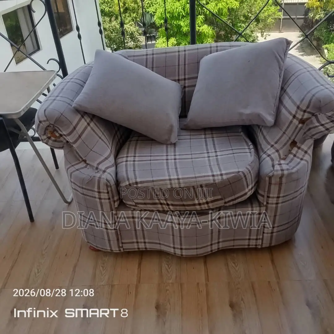 Sofa Set/Couch