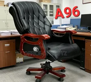Executive Chair (Brown)