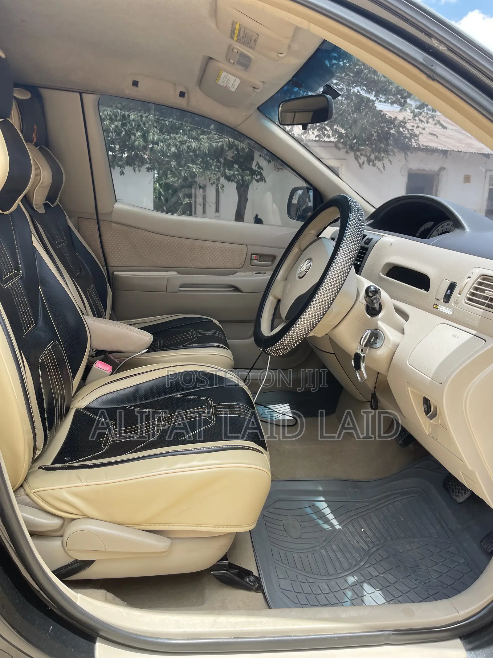 Toyota Raum 2004 Black