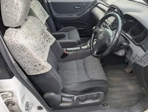 Toyota Kluger 2001 White