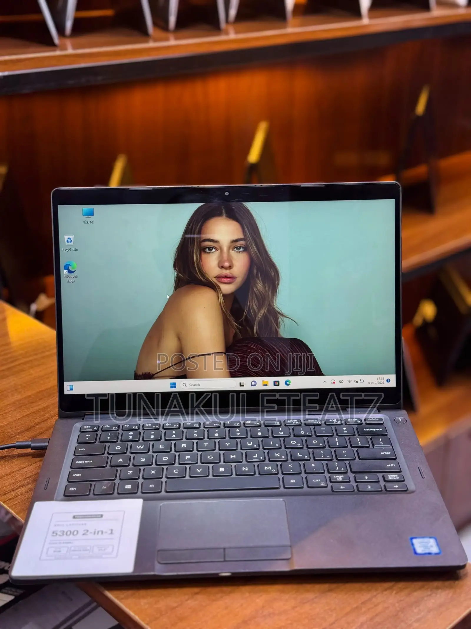 Laptop Dell Latitude 5300 2-in-1 16GB Intel Core i5 SSD 256GB