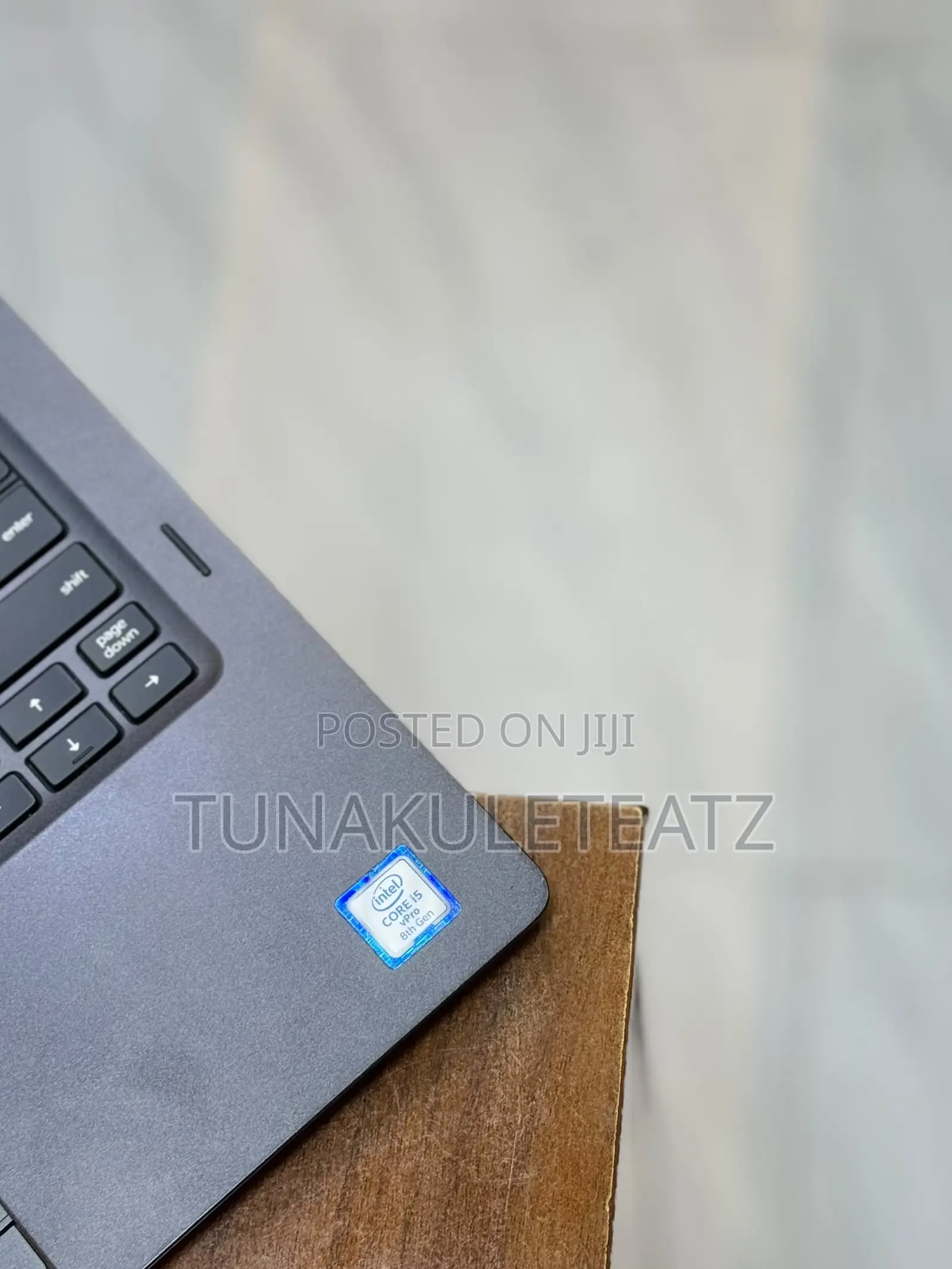 Laptop Dell Latitude 5300 2-in-1 16GB Intel Core i5 SSD 256GB