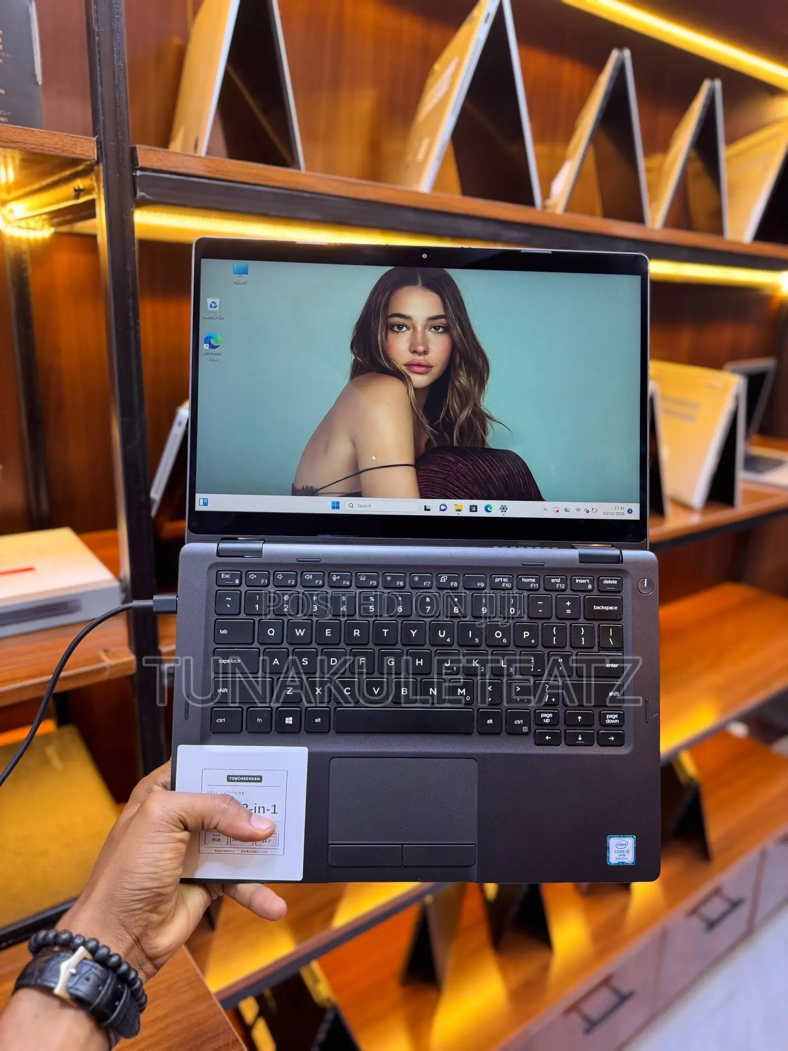 Laptop Dell Latitude 5300 2-in-1 16GB Intel Core i5 SSD 256GB