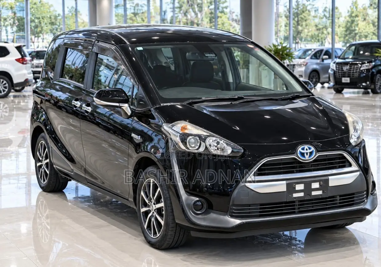 Toyota Sienta 1.5 Hybrid FWD (6-seater) 2016 Black