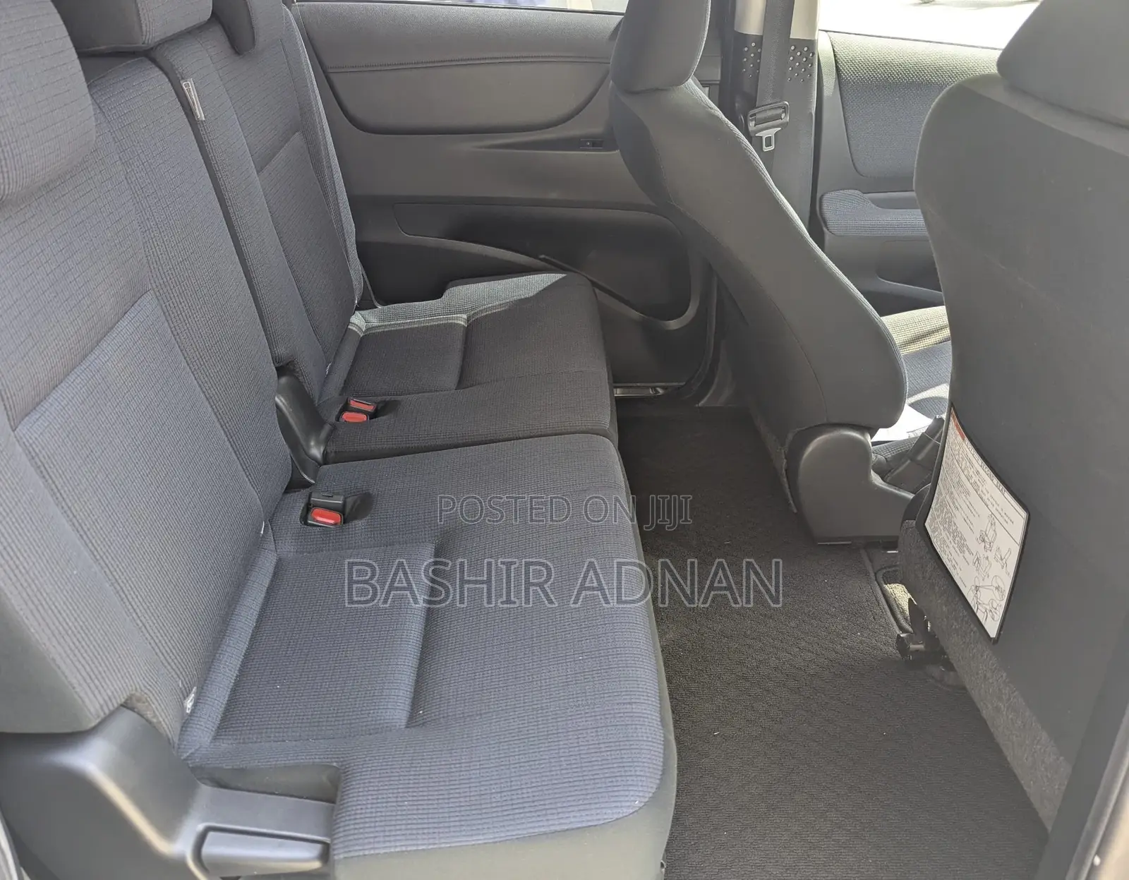 Toyota Sienta 1.5 Hybrid FWD (6-seater) 2016 Black