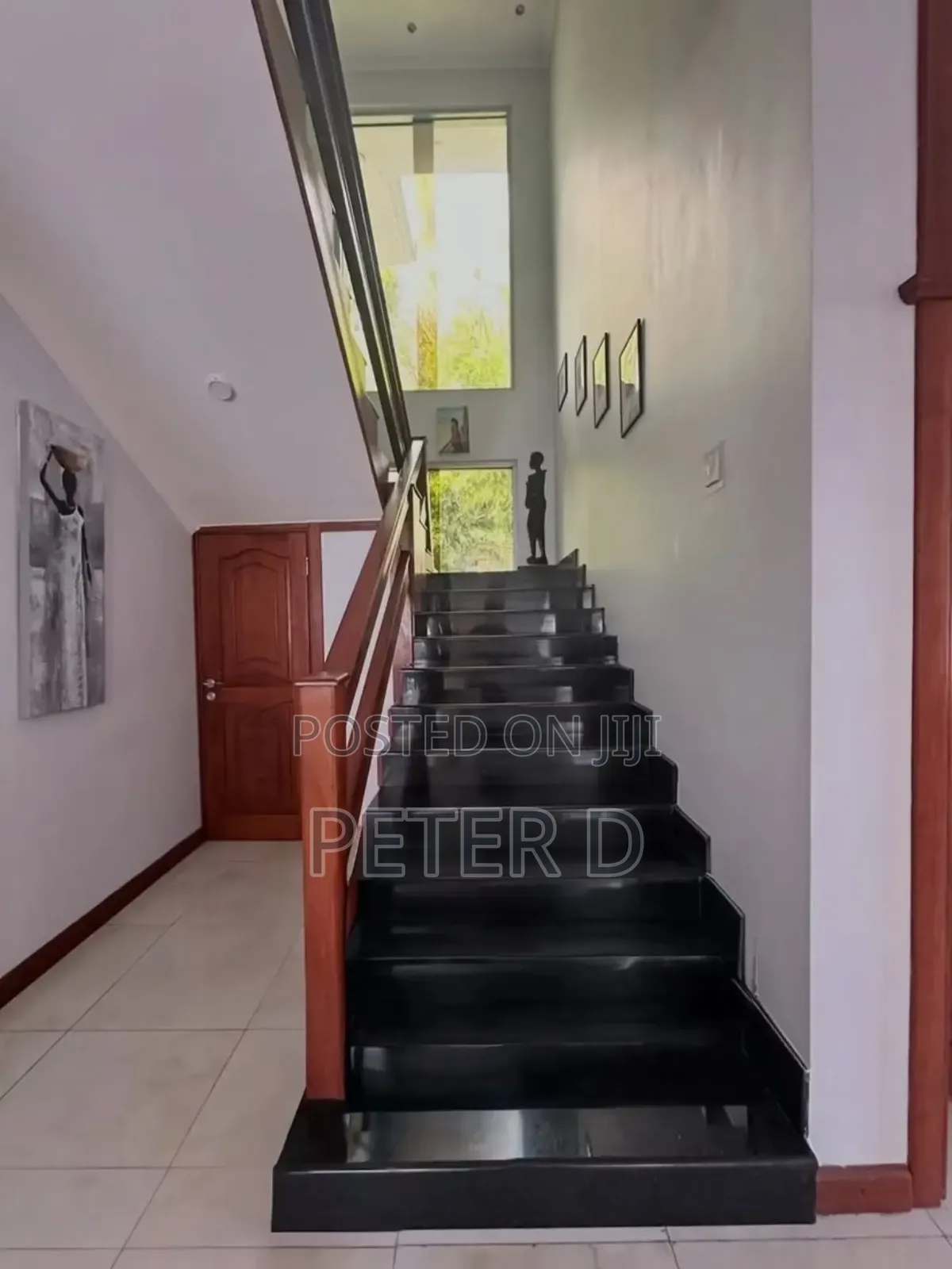 5bdrm House in Mikocheni for sale